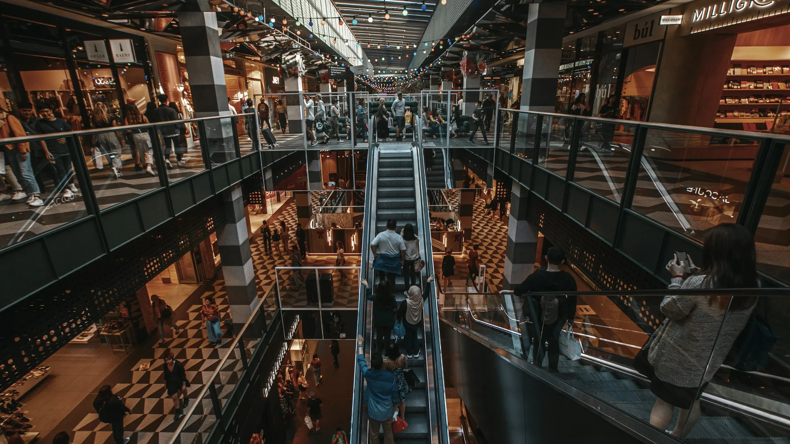 Retail and E-commerce-hero